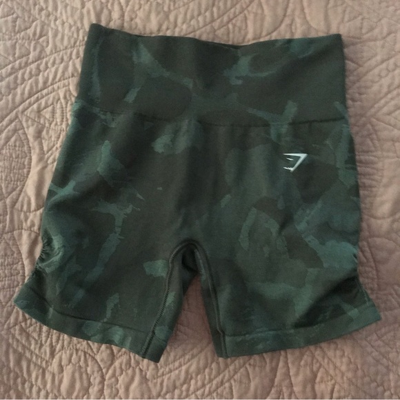 SOLD❌✨Gymshark Adapt Camo tight short - Picture 3 of 4